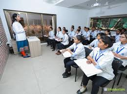 classroom Virohan Institute of Health And Management Sciences (VIHMS, Pune) in Pune