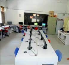 Computer Lab  for Rukmadevi Pannalal Laddha Maheshwari College, Indore in Indore