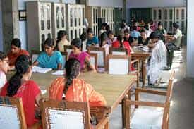 Library Government Polytechnic (GP, Amritsar) in Amritsar	
