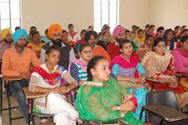 Auditorium Guru Gobind Singh Khalsa College in Amritsar