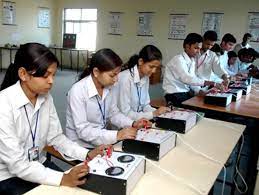 practical class Gwalior Institute of Information Technology (GIIT, Gwalior) in Gwalior