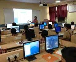 Computer lab Mahatma Gandhi Missions Junior College of Education (MGMJCE), Aurangabad in Aurangabad