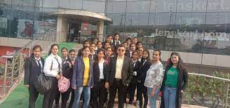 Group Photo Maharahi Kishori Memorial  Kanya Mahavidyalaya Hadal, in Faridabad