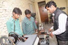 Engineering Room K.S. Jain Institute of Engineering and Technology (KSJIET, Ghaziabad) in Ghaziabad