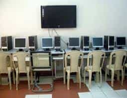 Computer LAb Usha Mittal Institute of Technology (UMIT, Mumbai) in Mumbai 