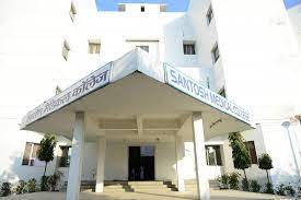 Bulding of  Santosh in Ghaziabad