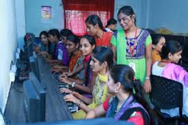 Computer Center of Sri Venkateswara Degree College, Guntur in Guntur