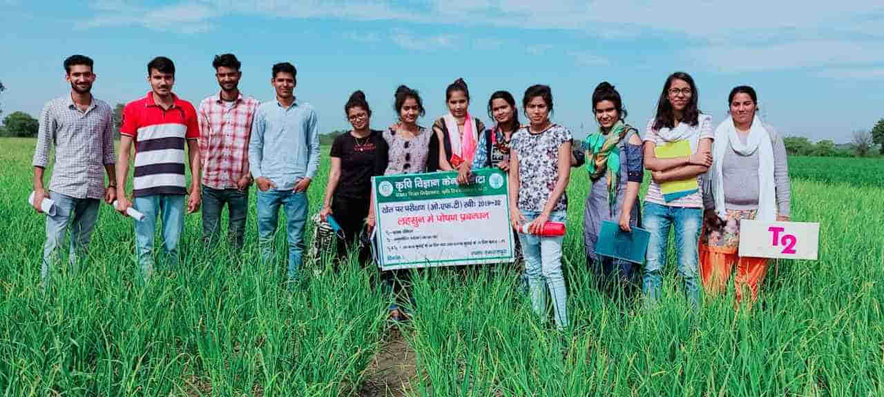 Group pHoto Dr K N Modi University in Tonk