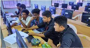 Computer lab Karpagam Institute of Technology, Coimbatore