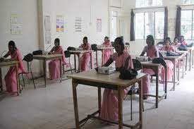 Classroom Lala Mahadev Prasad Verma Balika Mahavidyalaya (LMPVBM, Lucknow) in Lucknow