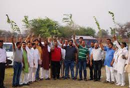 Group photo Pt. J.L.N. College  Banda in Banda