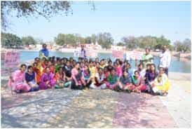 Group Photo Ch. Ishwar Singh Kanya Mahavidyalaya in Kaithal	