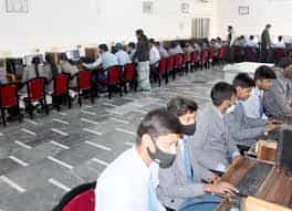 Computer lab Umanath Singh Law College (USLC), Jaunpur in Jaunpur