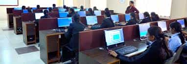 Computer Lab for Bhagwan Mahavir Polytechnic, (BMP, Surat) in Surat