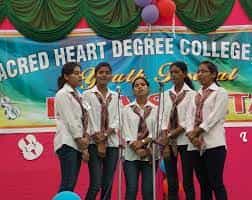 Group photo Sacred Heart Degree College (SHDC, Sitapur) in Sitapur