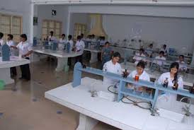 Practical Class of Aditya College of Pharmacy, East Godavari in East Godavari	