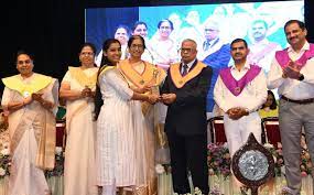 Group photo Shreemati Nathibai Damodar Thackersey Women's University (SNDT WU) , Pune