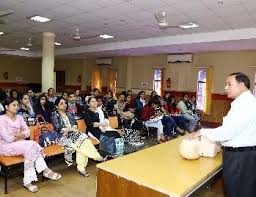 Class Room for Mehr Chand Mahajan Dayanand Anglo Vedic College For Women - (MCM DAV CW, Chandigarh) in Chandigarh