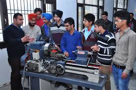 Lab Ludhiana Polytechnic College (LPC, Ludhiana) in Ludhiana