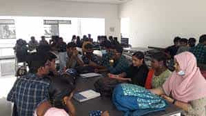 Readimg Room C.A.R.E College of Arts And Science, Tiruchirappalli 