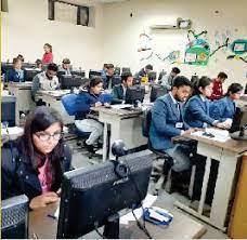 Computer Lab Mukandlal National College (MLNC Radaur) in Yamunanagar