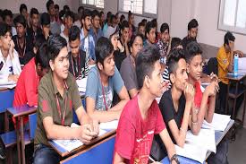 Class Room of Mulund College of Commerce, Mumbai in Mumbai 