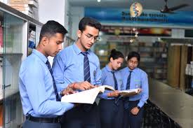 Library of Lucknow Public College of Professional Studies in Lucknow