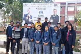 Group photo Shaheed Udham Singh Institute Of Computer (SUSIC), Mohali in Mohali