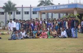 Group photo Vasavi Polytechnic College (VPC, Kurnool) in Kurnool	