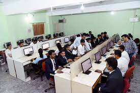 computer lab Bharatiya Vidya Bhavan Centre for Communication and Management (BVBCCM, Bhubaneswar) in Bhubaneswar