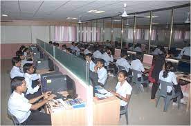 Computer Lab Photo Chhotubhai Gopalbhai Patel Institute of Technology, Uka Tarsadia University - [CGPIT],Bardoli, in Ahmedabad