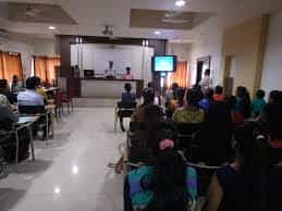 Smart class Hirachand Nemchand College of Commerce (HNCC, Solapur) in Solapur