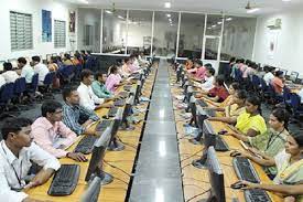 Computer Center of Parvathareddy Babul Reddy Visvodaya Institute of Technology & Science, Kavali in Nellore	