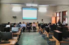 computer class School of Studies in Distance Education, Jiwaji University (SSDE, Gwalior) in Gwalior