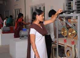 Lab AM Reddy Memorial College of Engineering and Technology (AMRMCET, Guntur) in Guntur