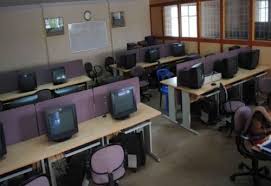 Computer Lab  for Mahatma Gandhi Mission's College of Engineering and Technology - (MGMCET, Navi Mumbai) in Navi Mumbai