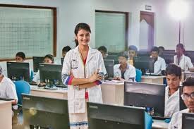 Computer lab Sathyabama Institute of Science and Technology in Chennai	