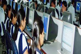 Lab Khandelwal College of Management Science and Technology (KCMT, Bareilly) in Bareilly