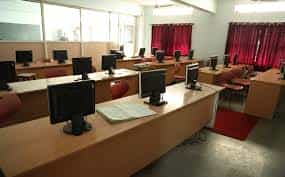 Computer lab Solapur Education Society's Polytechnic (SESP, Solapur) in Solapur