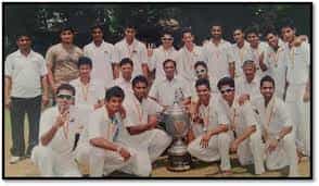 Rizvi College of Arts Science and Commerce Group Photo with Prize