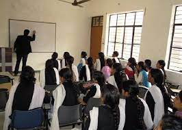 ClassroomMahaveer Institute of Technology (MIT, Meerut) in Meerut