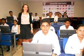 Computer Lab UEI Global (UG, Ludhiana) in Ludhiana