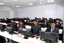Computer lab KGISL Institute of Information Management (KGISL IIM), Coimbatore
