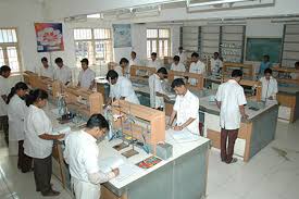 Research Lab Photo Shree Naranjibhai Lalbhai Patel College Of Pharmacy - [SNLPCP], Surat in Surat