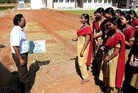 Field traning Photo Horticultural College And Research Institute For Women, Tiruchirappalli in Thammampatti