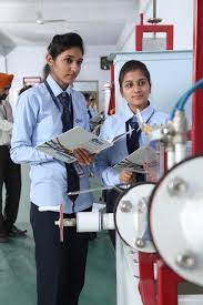 Lab Gulzar Group of Institutes (GGI, Ludhiana) in Ludhiana