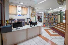 Library of Sri Guru Tegh Bahadur Khalsa College in New Delhi