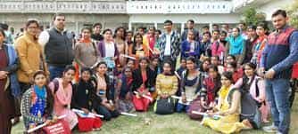 Group photo Vidyawati Devi Mahavidyalaya (VDM, Prayagraj) in Prayagraj