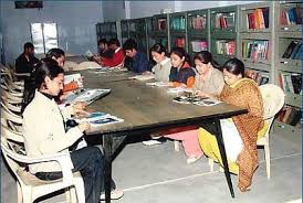 Library Sri Guru Gobind Singh College (SGGS), Chandigarh in Chandigarh