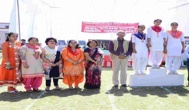 Group Photo D.A.N. College of Education for Women in Saheed Bhagat Singh Nagar